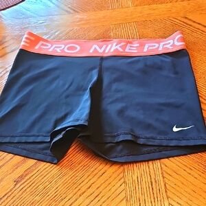 Nike Pro Black Athletic Shorts.Size L